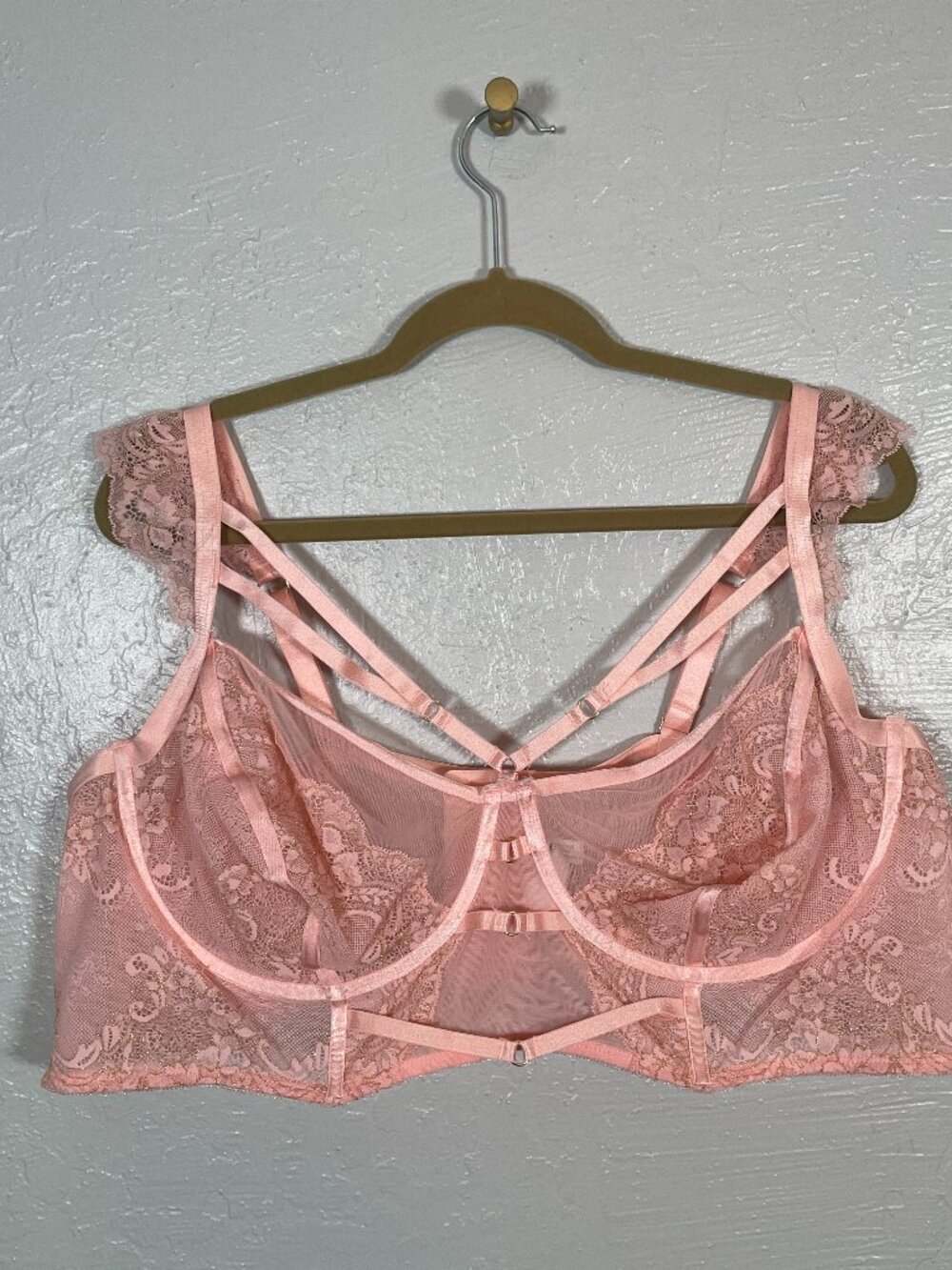 Torrid Women Plus Size 6 Pink Sheer Lace Balconette Bra Unlined Underwire